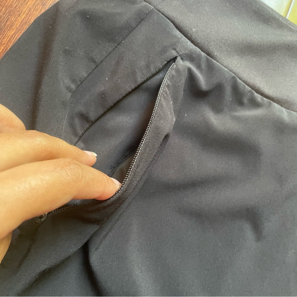 Athleta SOHO Skort Black Women’s Size 12 Stretch Zip Pockets - Picture 2 of 6